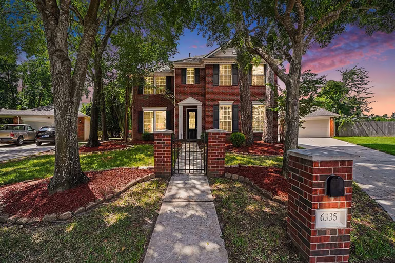 Photo 3 of 6335 Borg Breakpoint Drive, Spring, TX