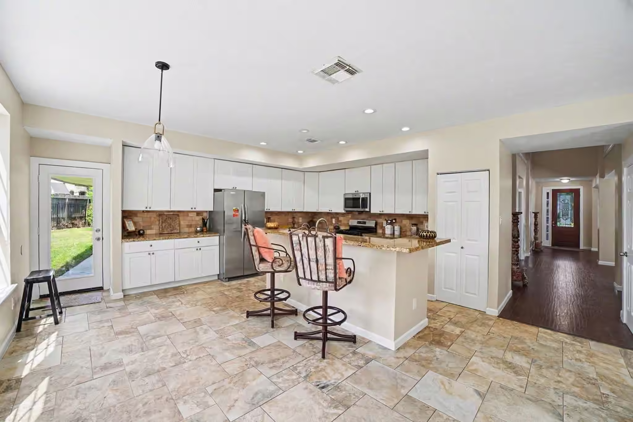 Photo 7 of 6335 Borg Breakpoint Drive, Spring, TX