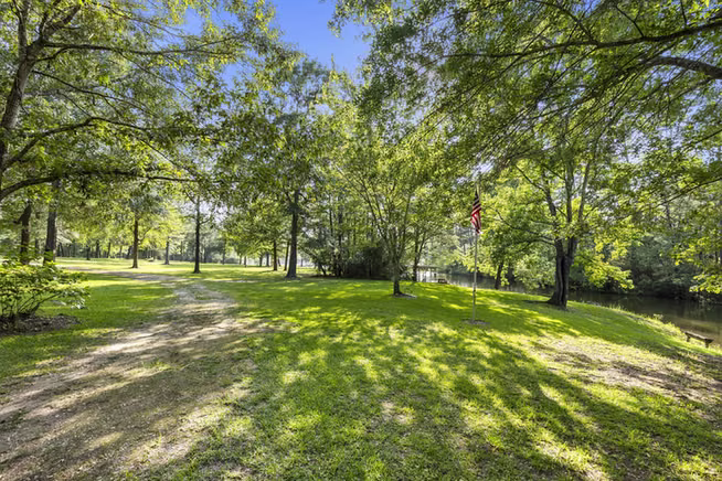 Photo 3 of 5000 Moody Drive, Montgomery, TX