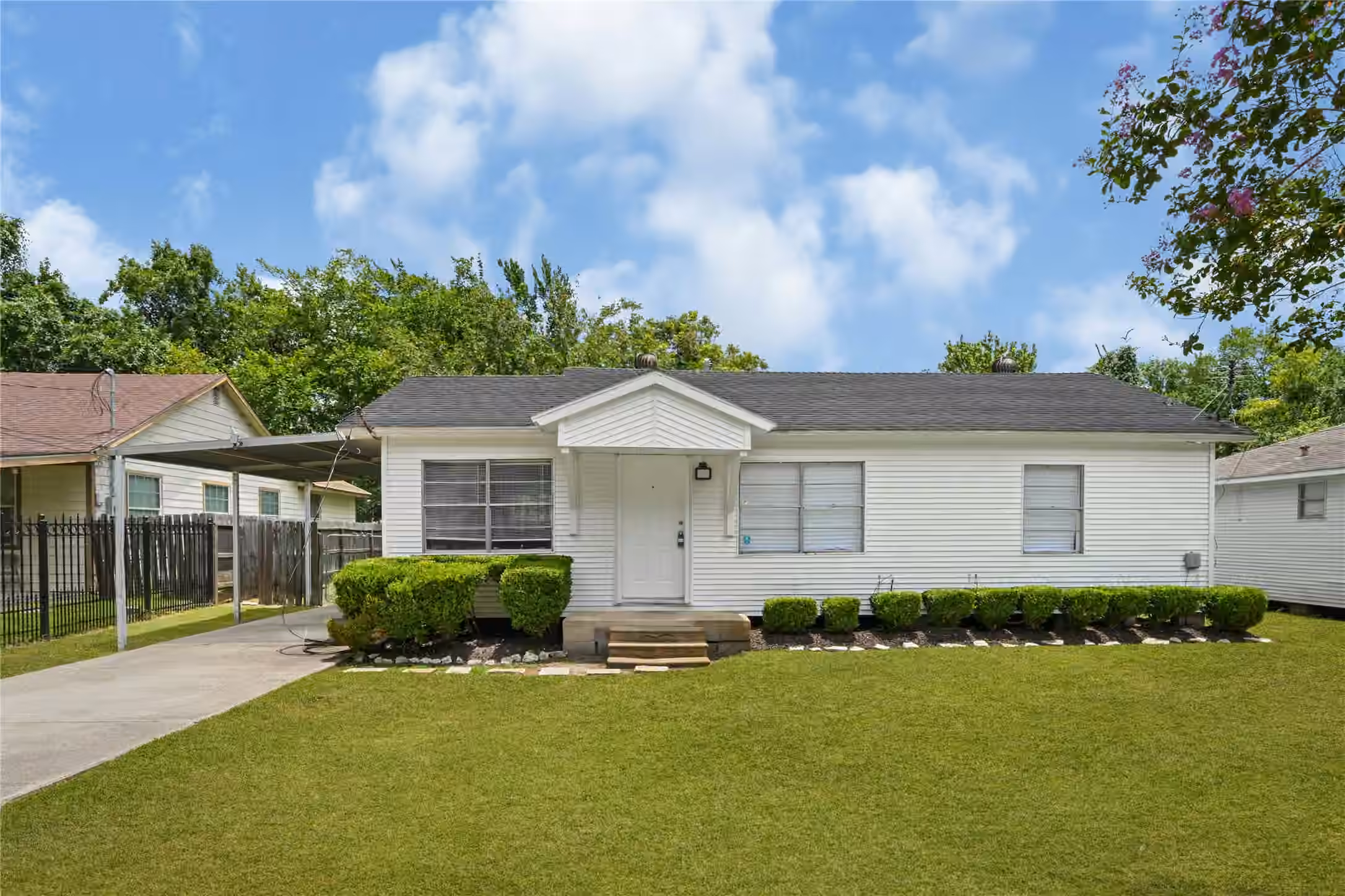 Photo of 2607 Oleander Drive, Pasadena, TX 77503