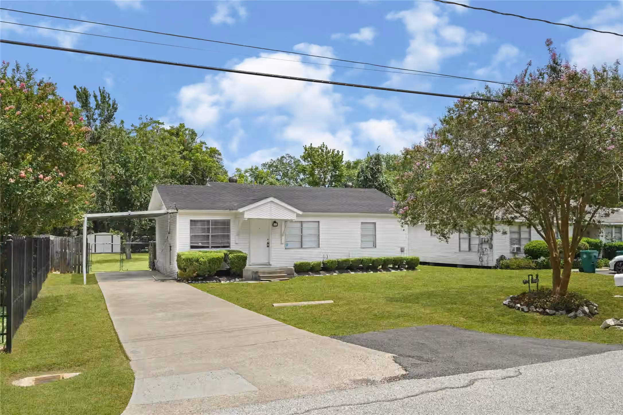Photo 2 of 2607 Oleander Drive, Pasadena, TX