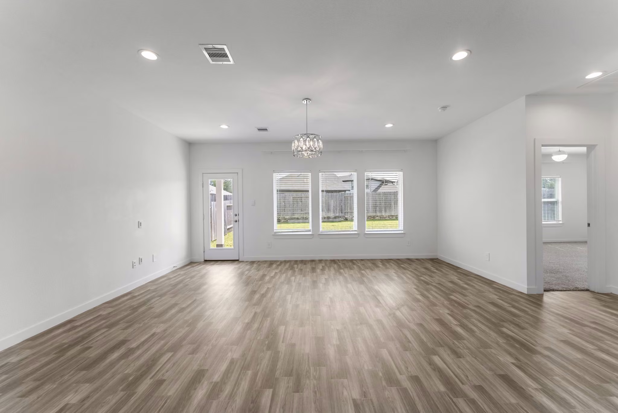 Photo 5 of 14215 Black Canyon Lane, Conroe, TX