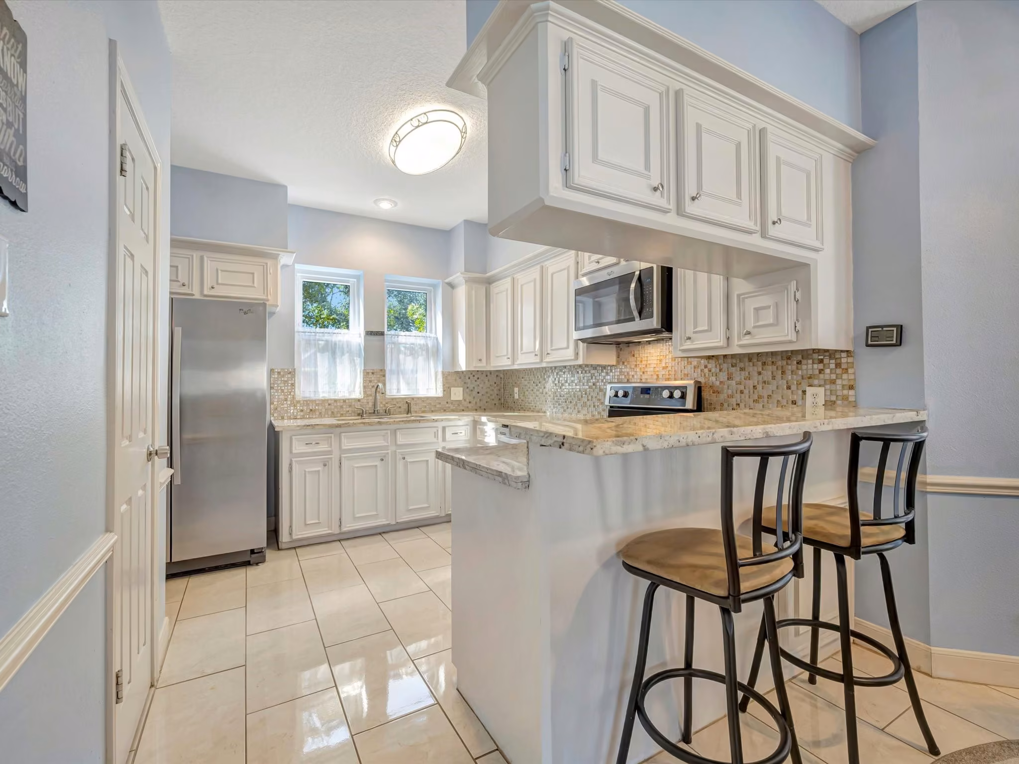 Photo 6 of 714 Crestwood Drive, El Lago, TX