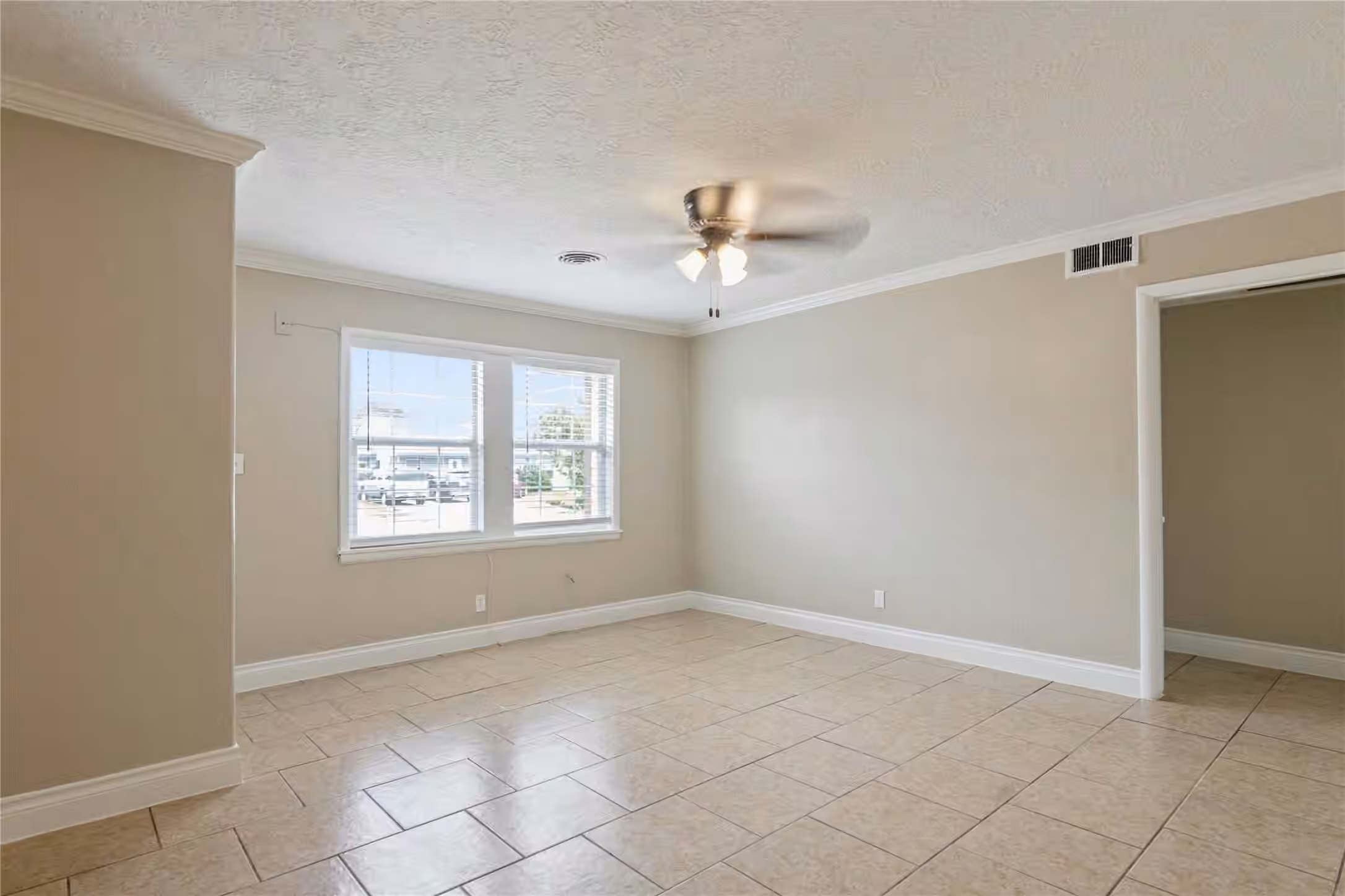 Photo 5 of 1414 Harris Avenue, Pasadena, TX