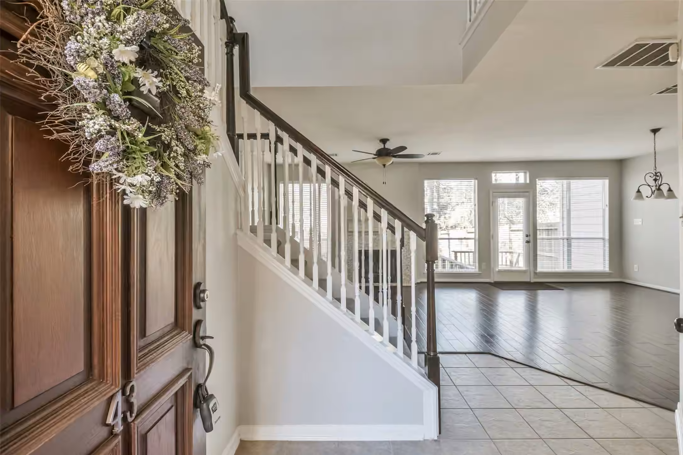 Photo 6 of 43 Alderon Woods Place, The Woodlands, TX