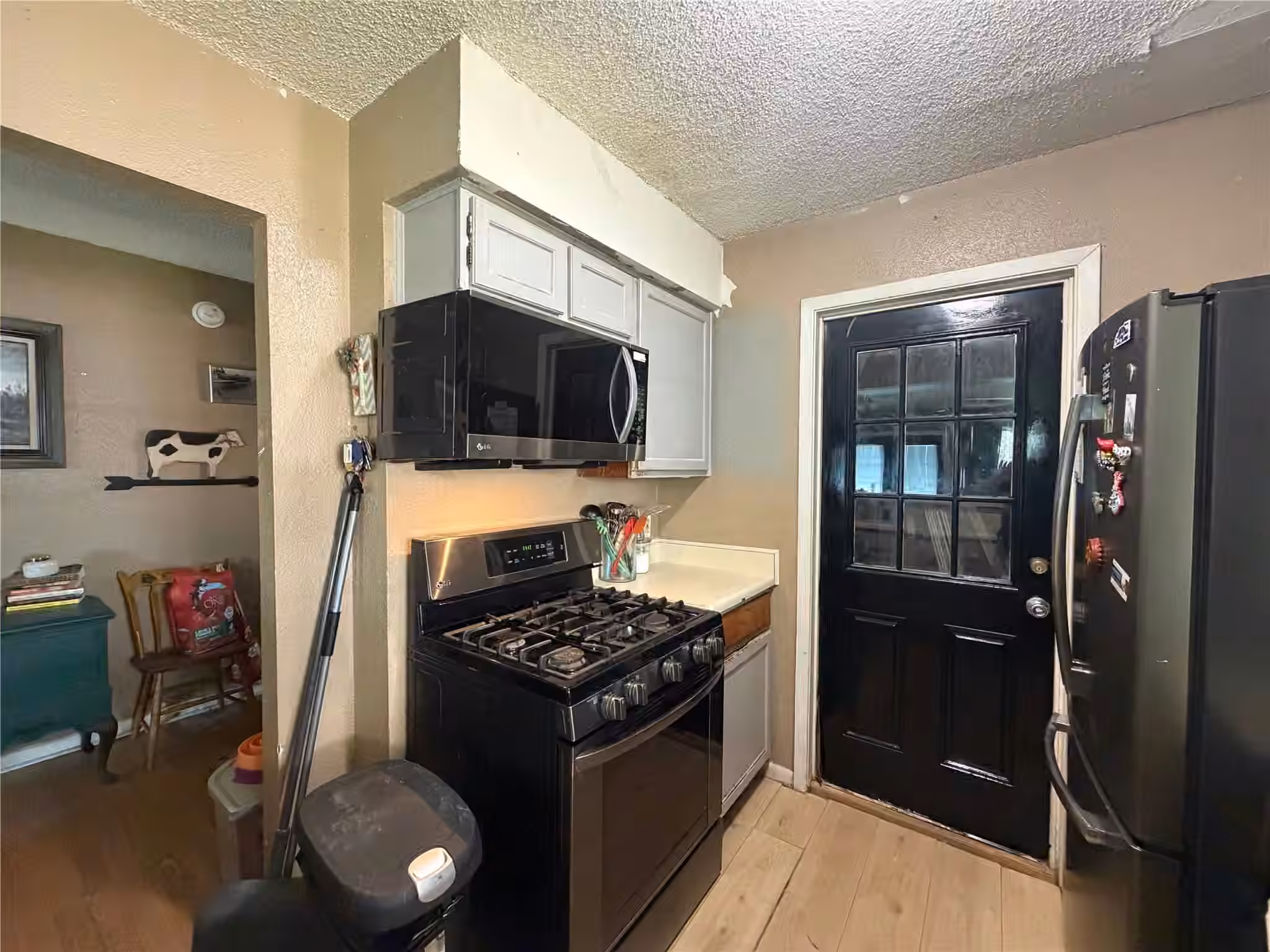 Photo 7 of 9810 Brookview Drive, La Porte, TX
