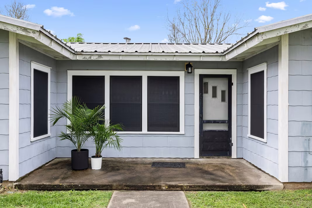 Photo 4 of 209 3rd Avenue, Columbus, TX