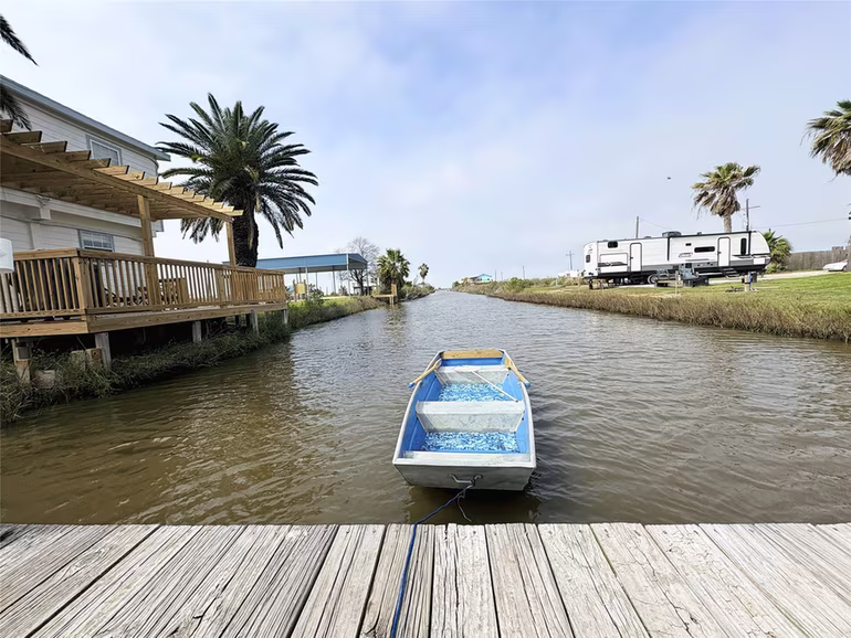 Photo 2 of 1168 N Tinkle Lane, Crystal Beach, TX