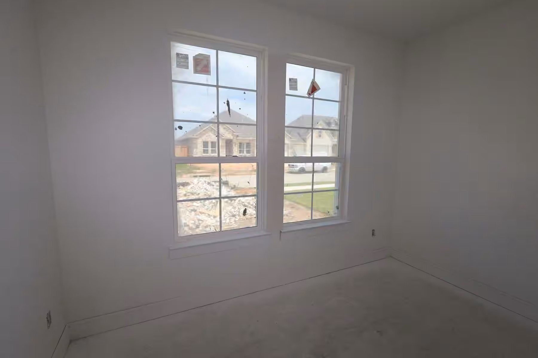 Photo 4 of 1822 N Wildflower Drive, Deer Park, TX