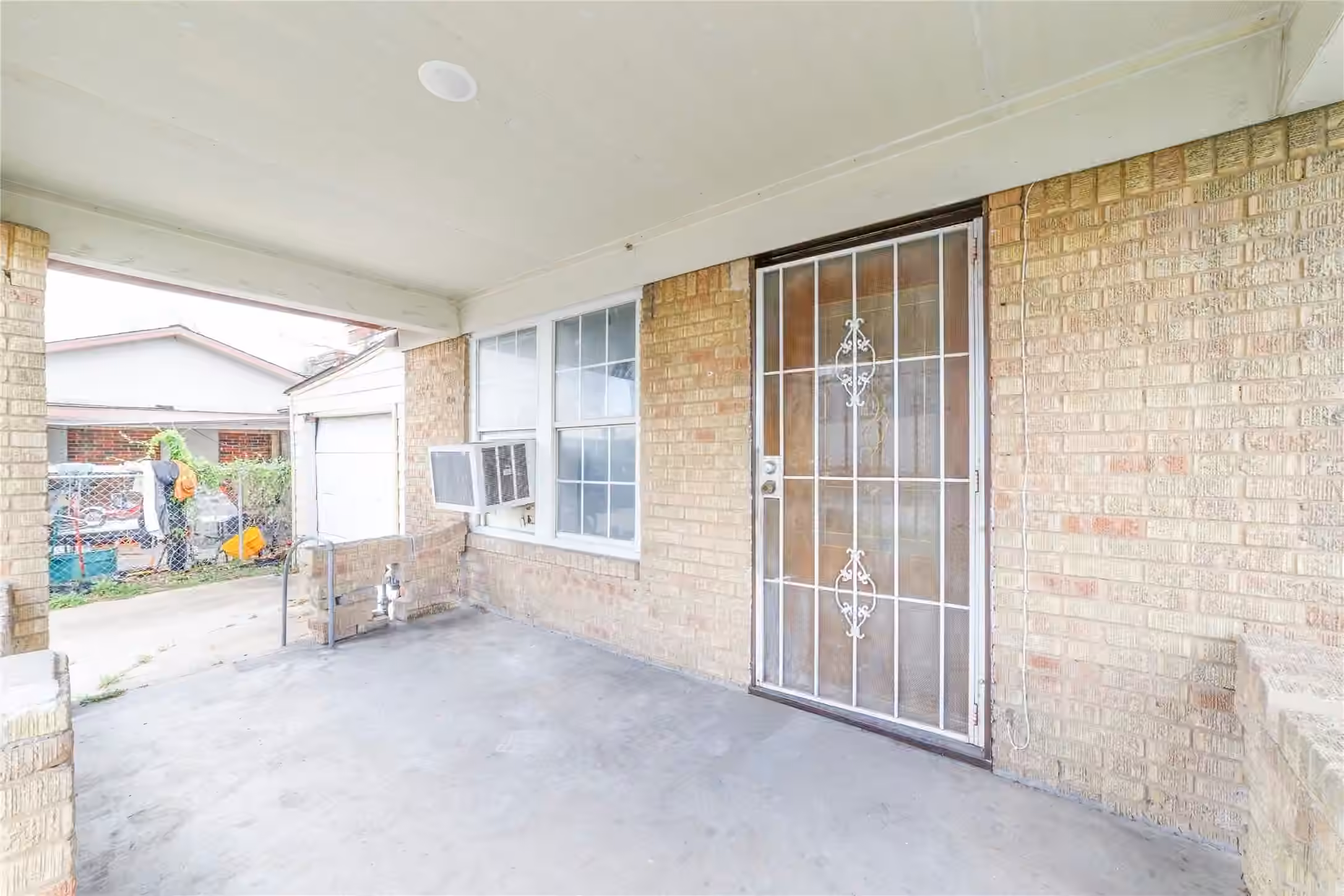 Photo 4 of 2305 Wilshire Street, Houston, TX