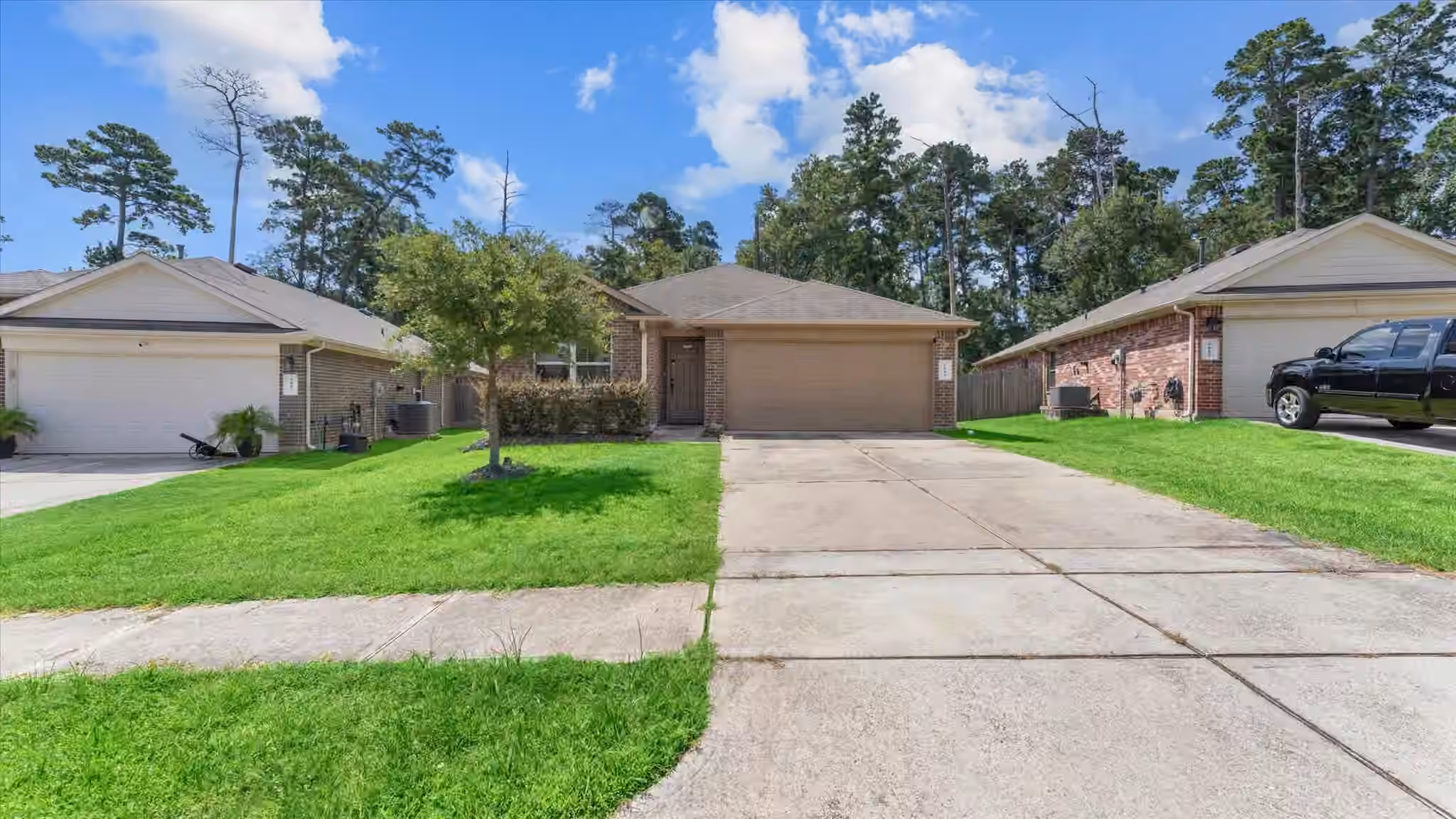 Photo 5 of 5611 Rainflower Terrace Lane, Spring, TX