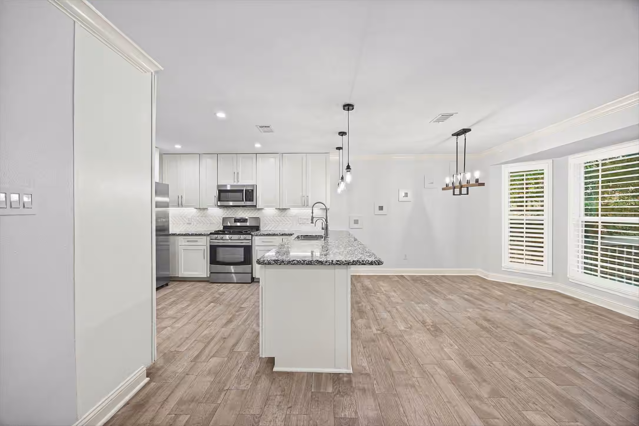 Photo 7 of 4 River Birch Lane, The Woodlands, TX