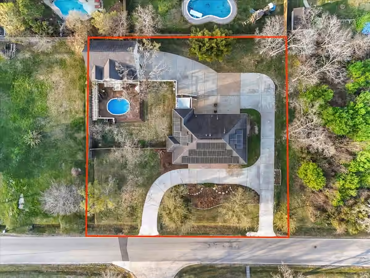 Photo 4 of 510 Shore acres Boulevard, La Porte, TX