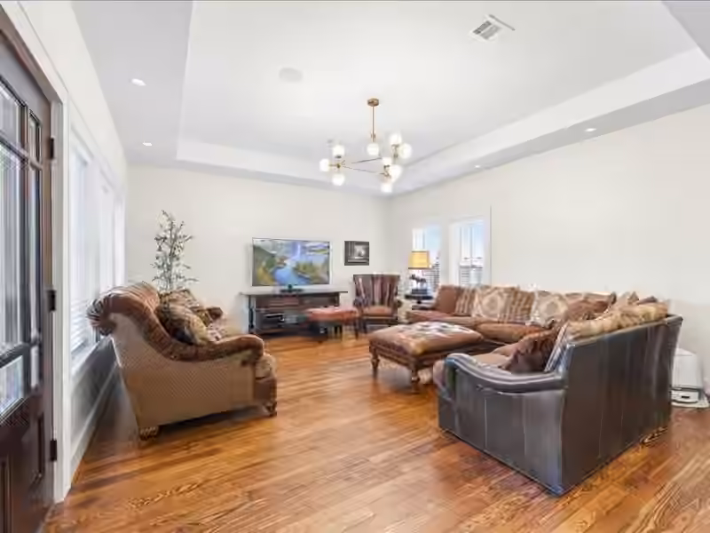 Photo 4 of 629 E 19th Street, Houston, TX