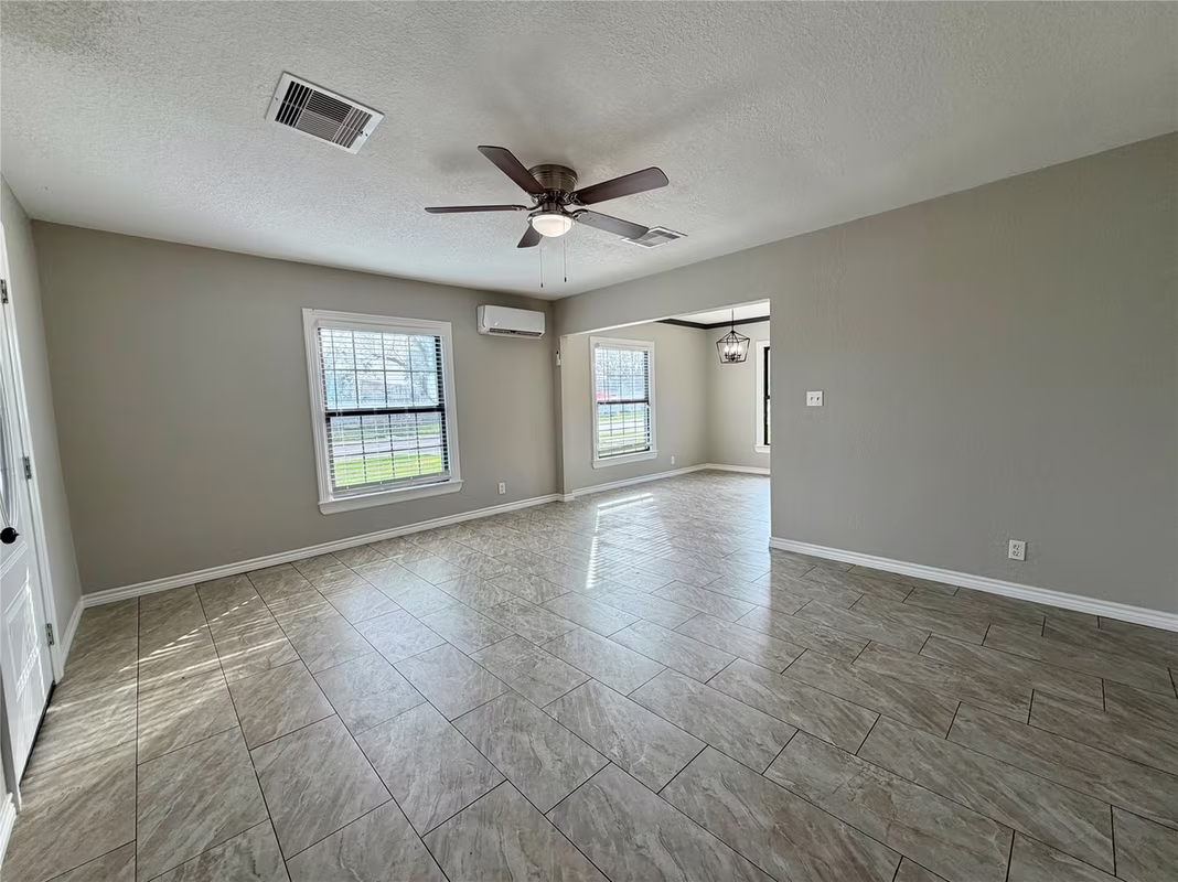 Photo 6 of 1214 W 5th Street, Freeport, TX