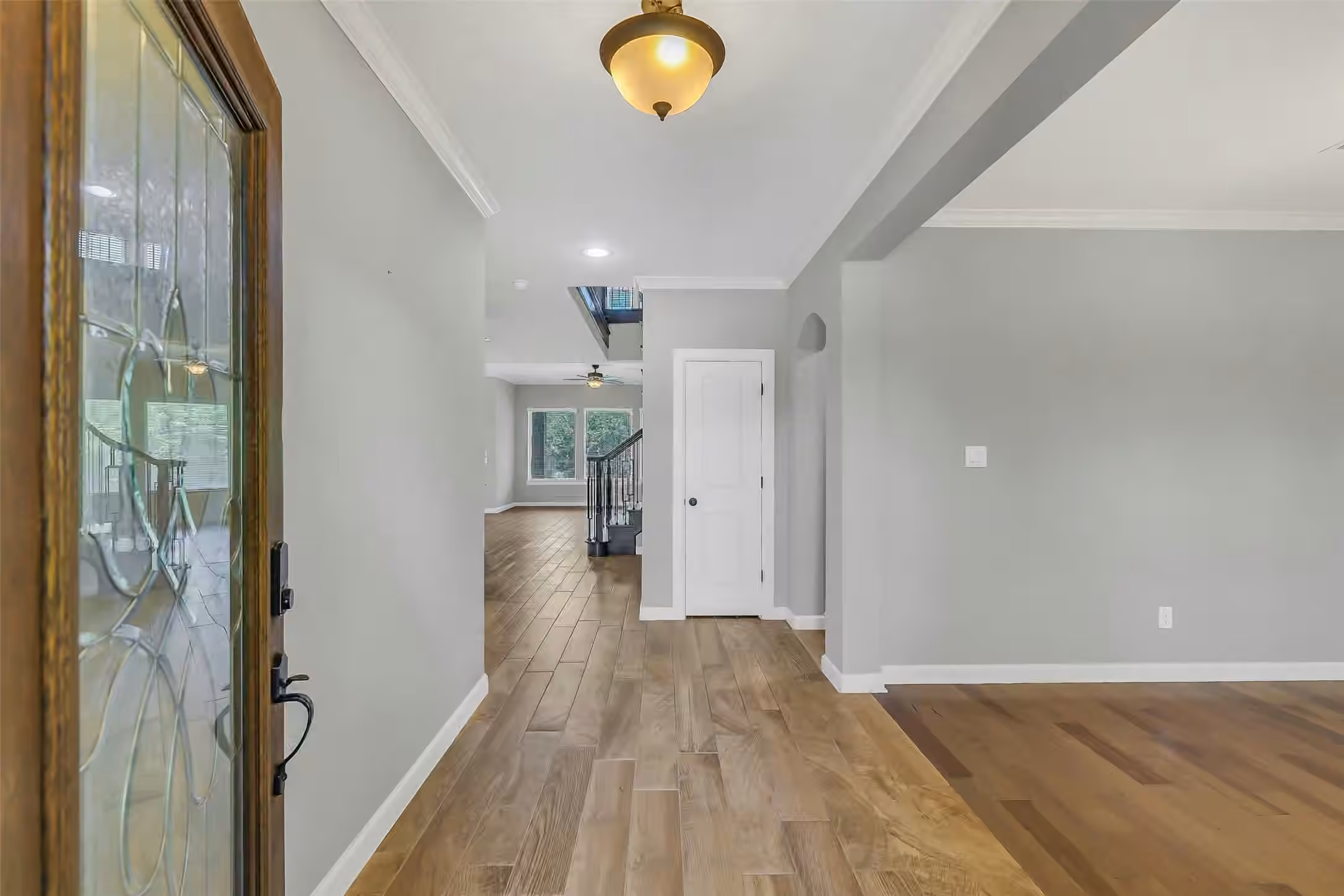 Photo 3 of 100 Castlegate Lane, Houston, TX