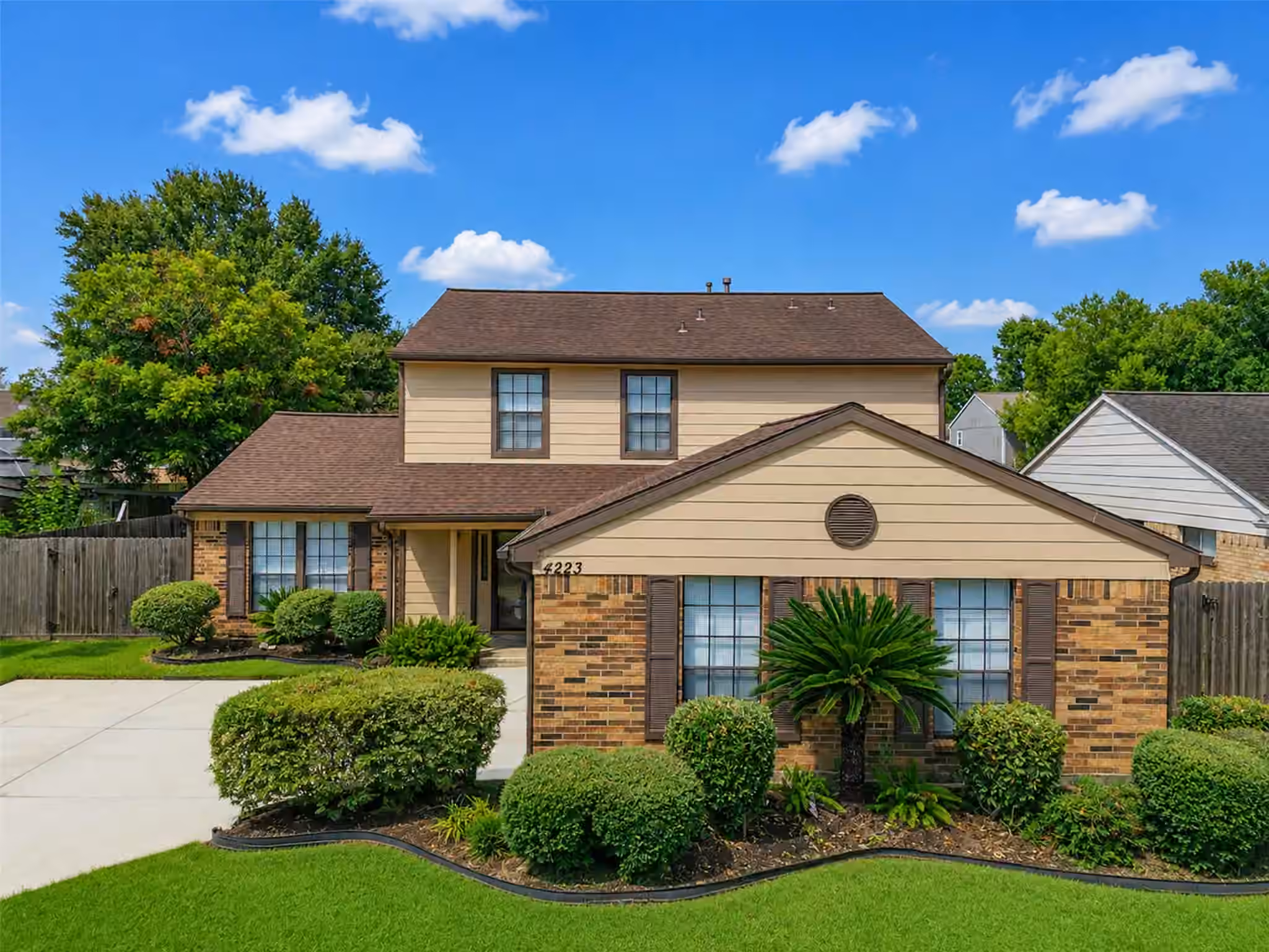 Photo 2 of 4223 Glen Avon Drive, Pasadena, TX