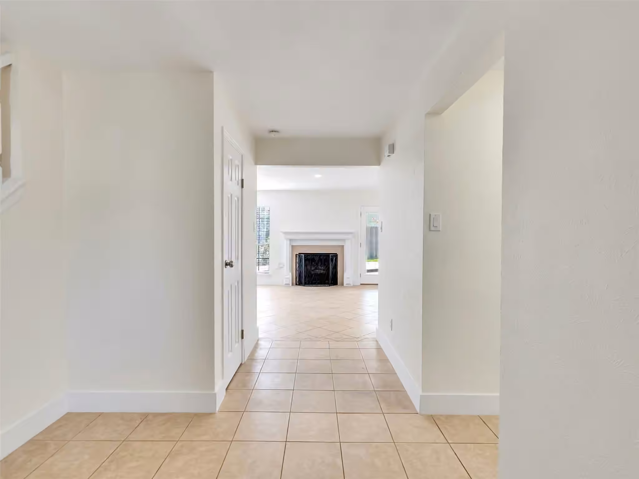 Photo 5 of 4223 Glen Avon Drive, Pasadena, TX