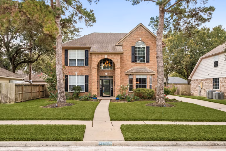 Photo 3 of 17511 Tall Maple Court, Houston, TX