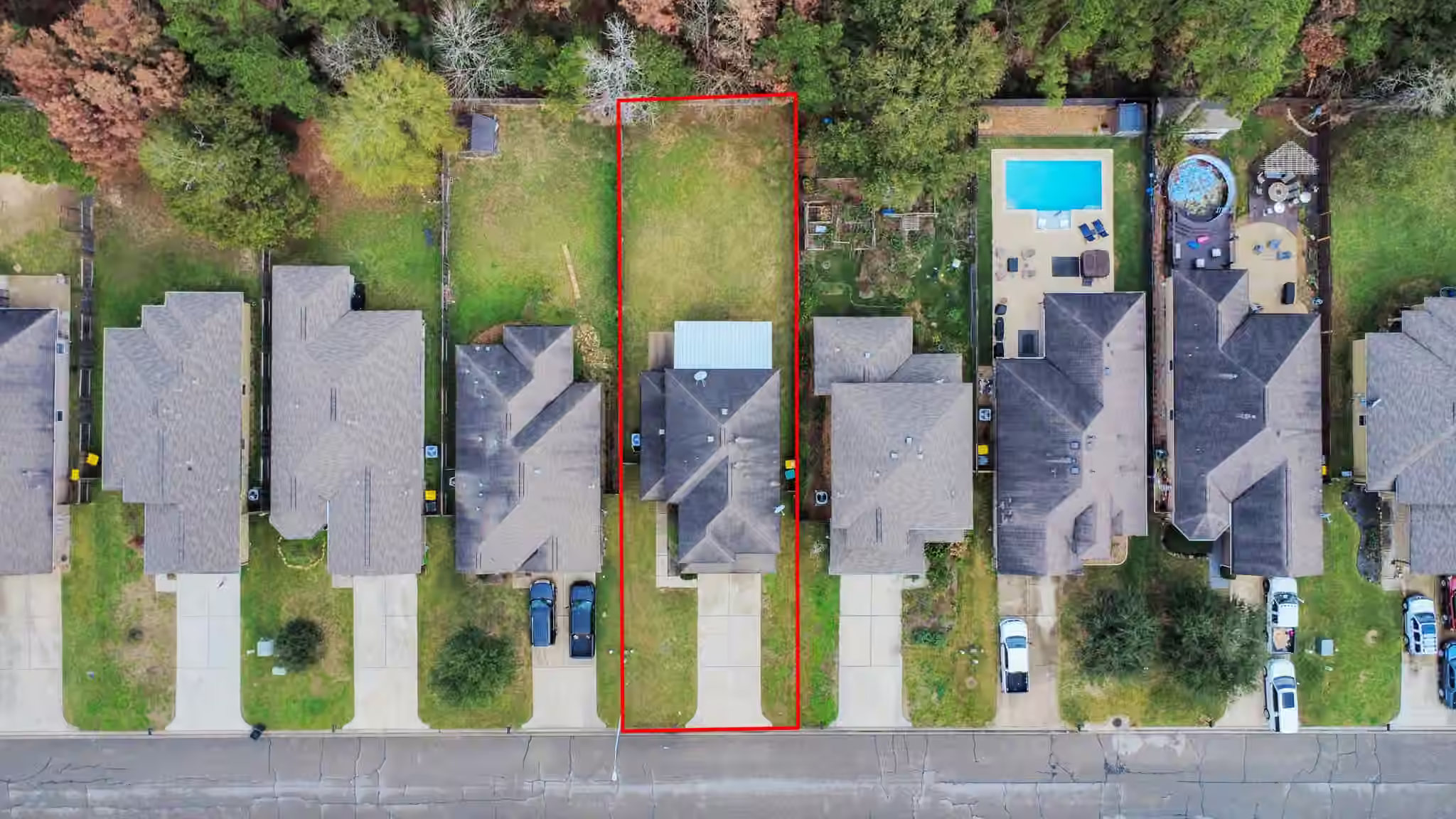 Photo 7 of 9967 Sterling Place Drive, Conroe, TX