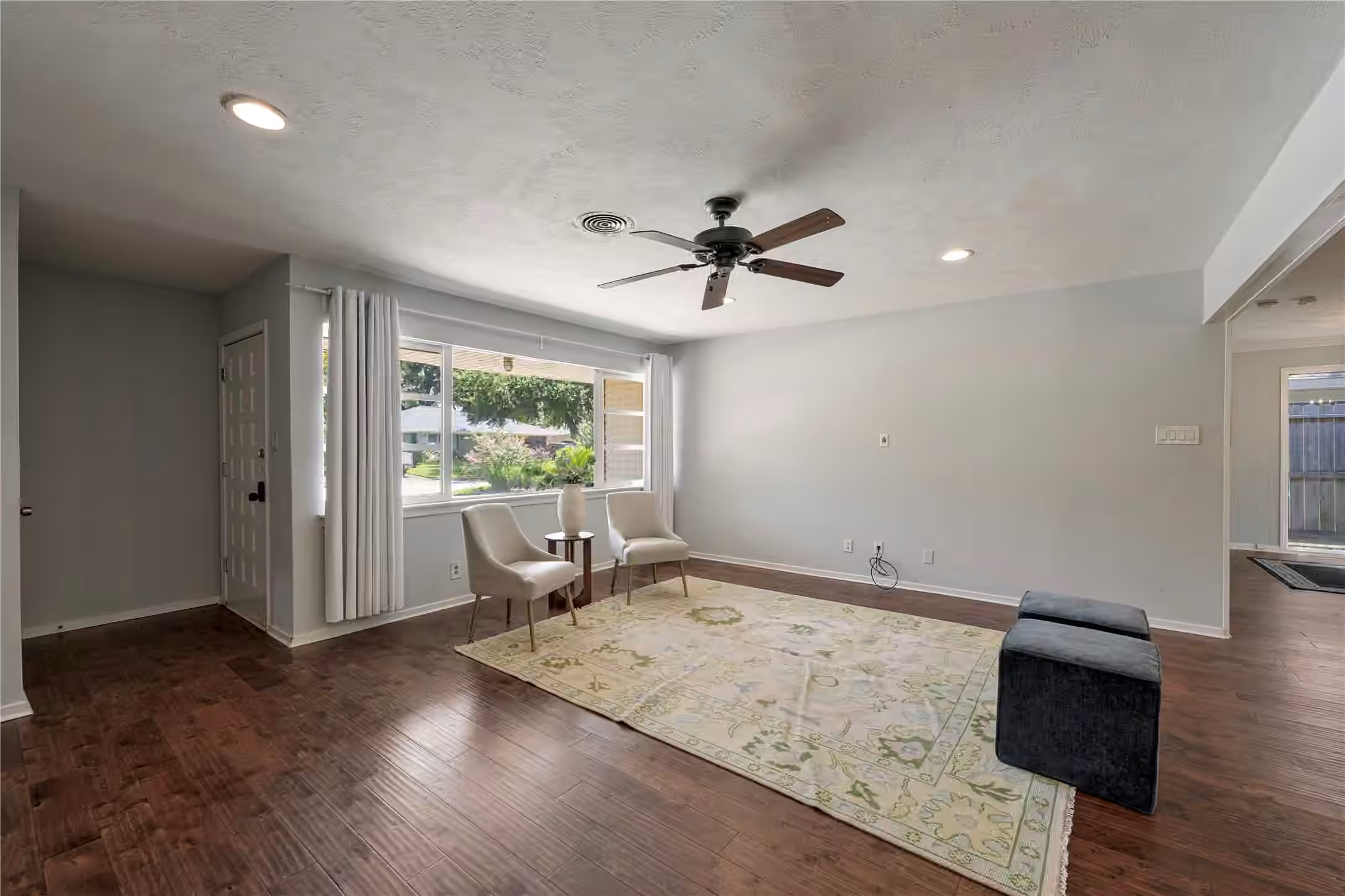 Photo 7 of 515 Azaleadell Drive, Houston, TX