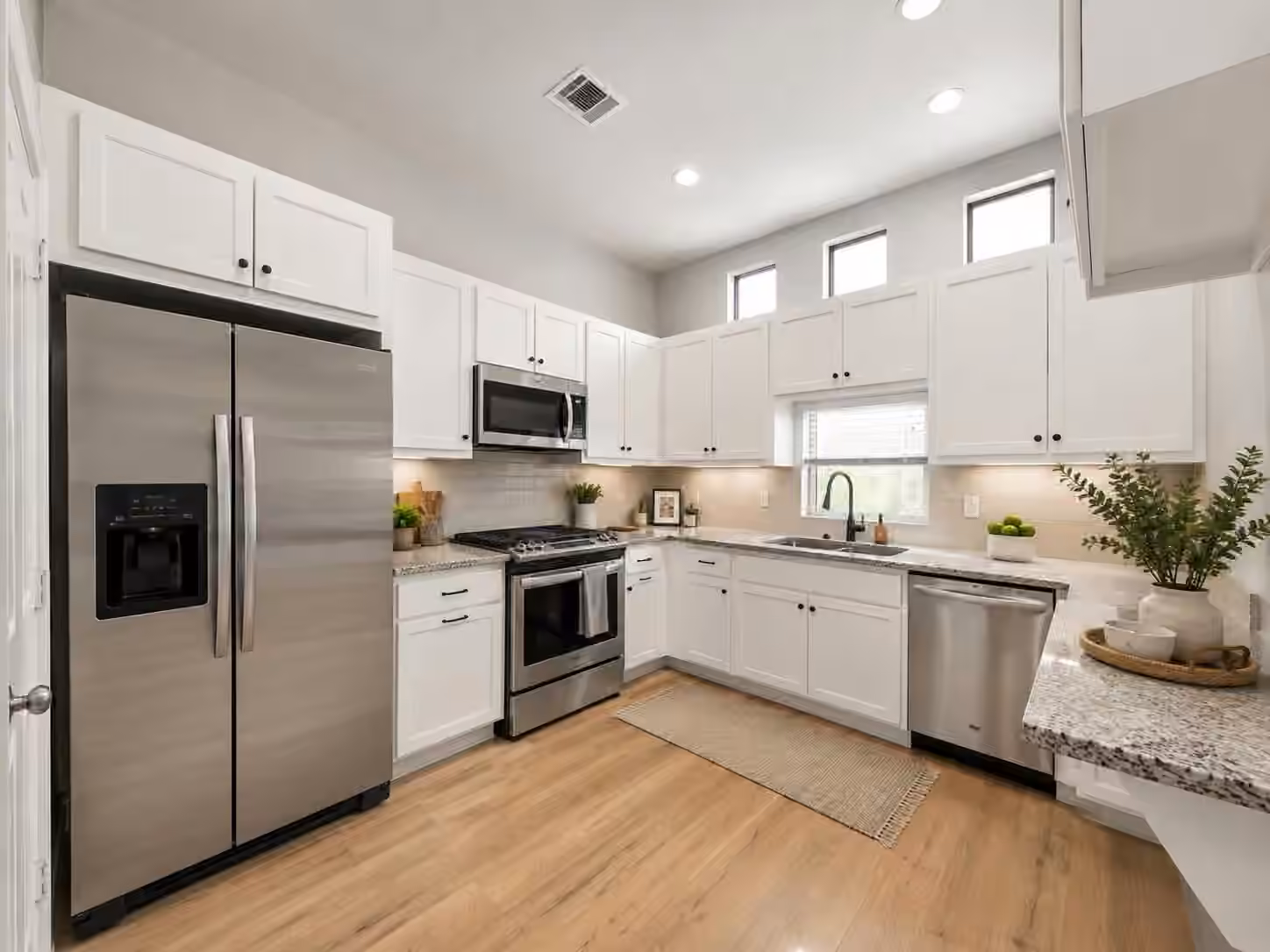 Photo 4 of 8710 Beverlyhill Street 201, Houston, TX