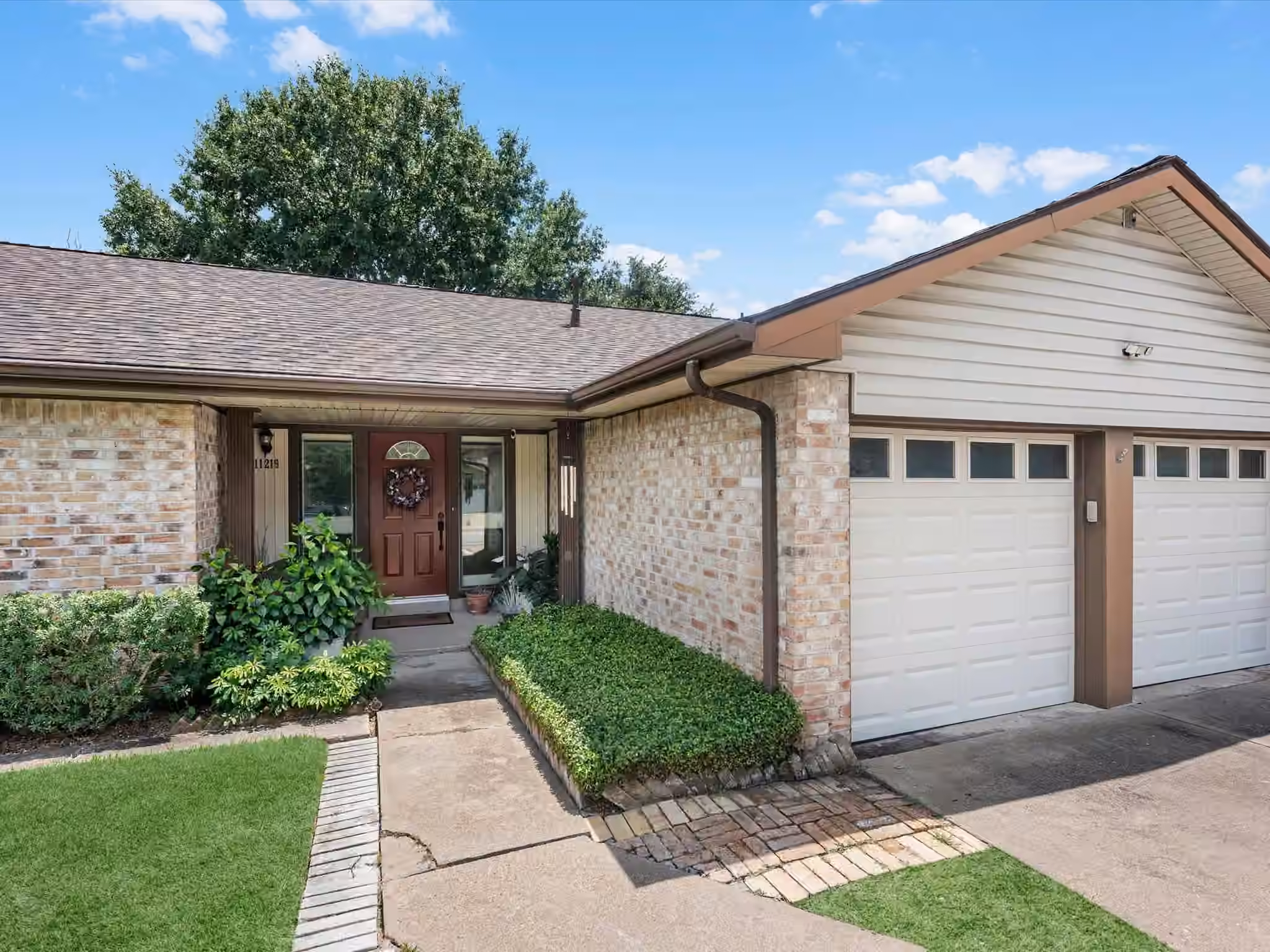 Photo 3 of 11219 Concho Street, Houston, TX