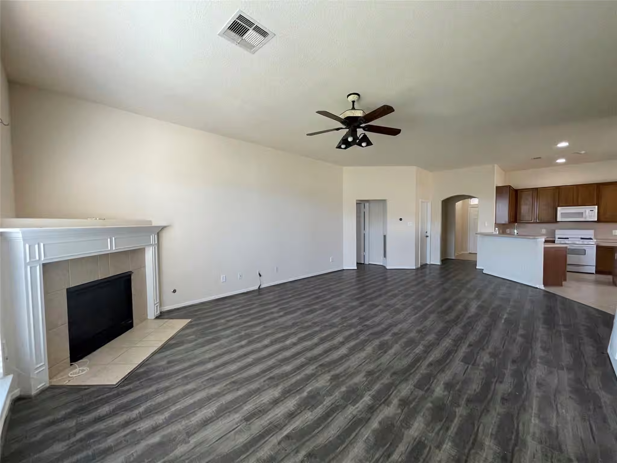 Photo 6 of 19330 Dawntreader Drive, Cypress, TX