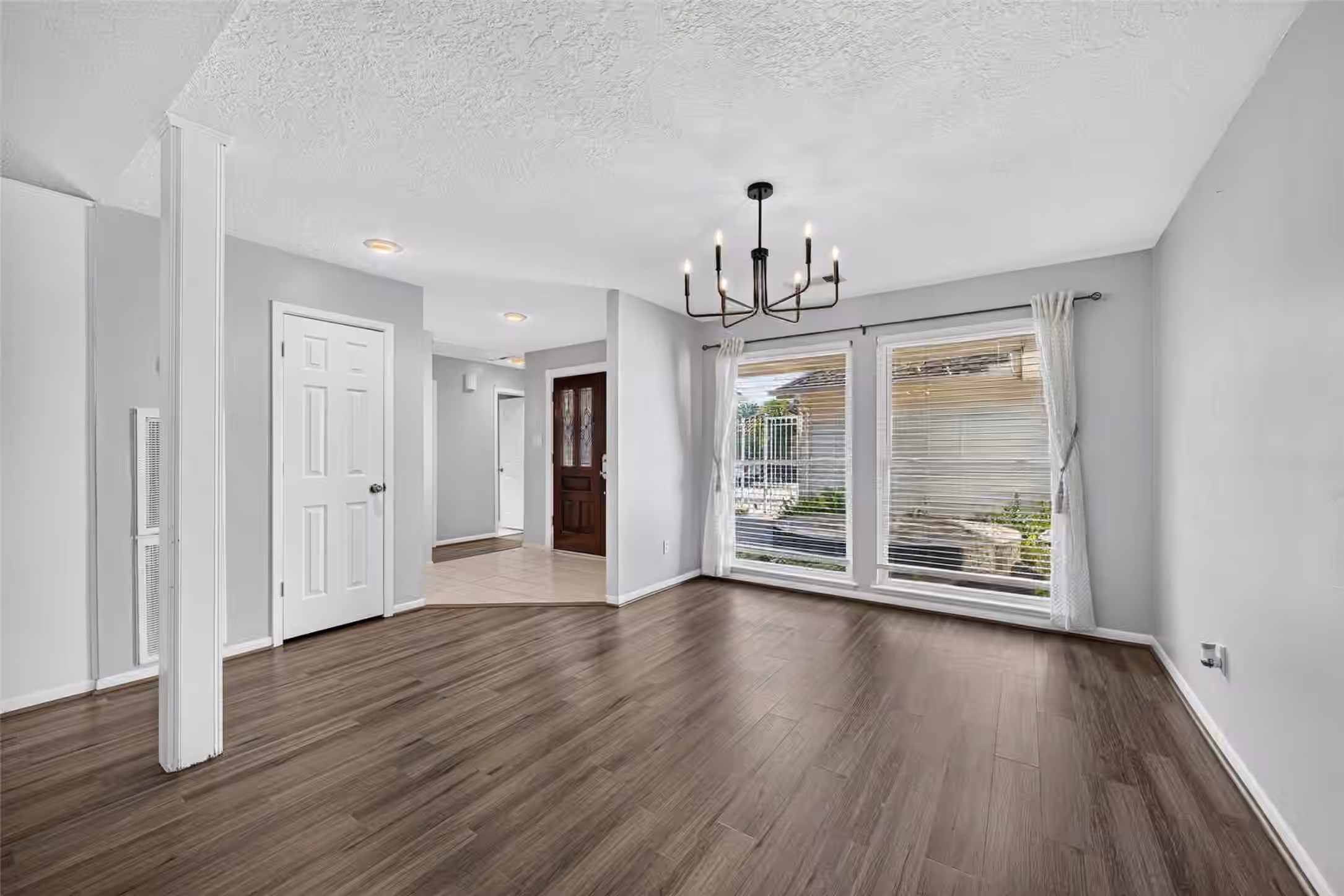 Photo 6 of 14122 Woodnook Drive, Houston, TX