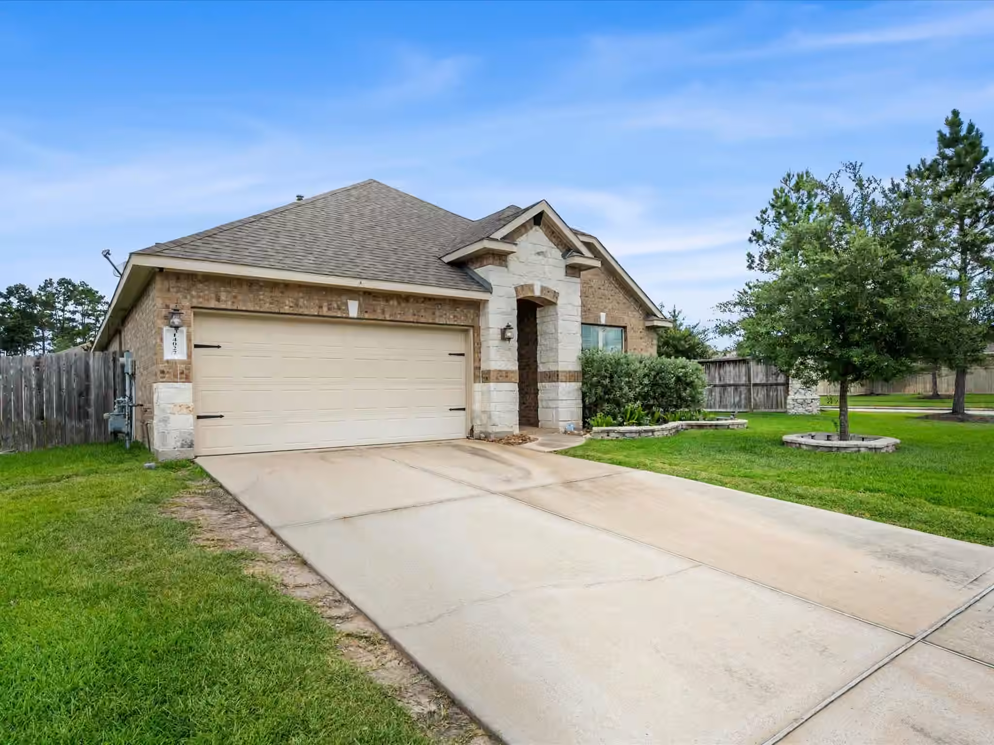Photo 3 of 14027 Routt Forest Trail, Conroe, TX