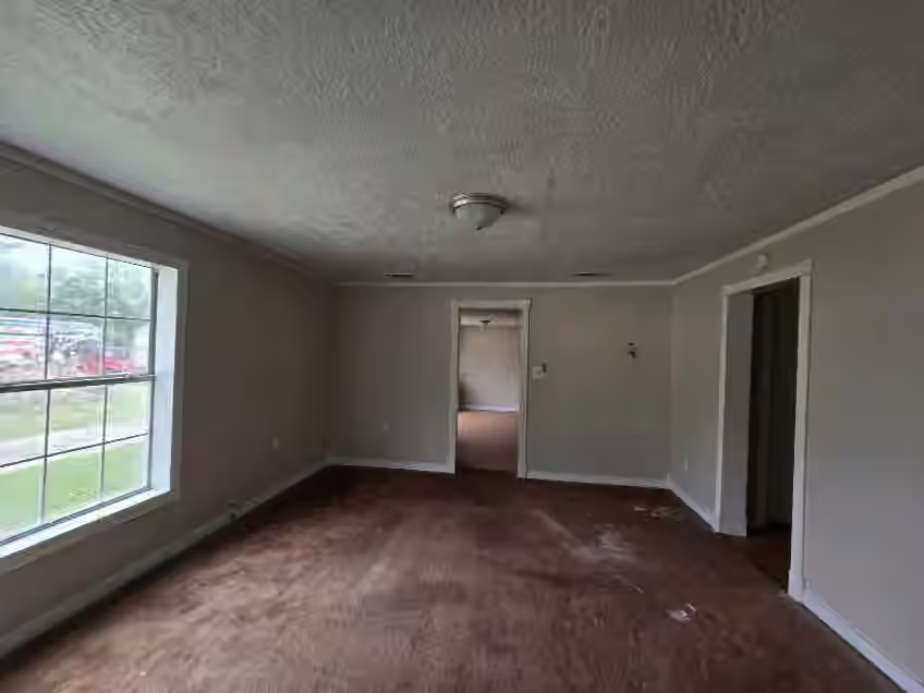 Photo 3 of 208 S 6th Street, Highlands, TX