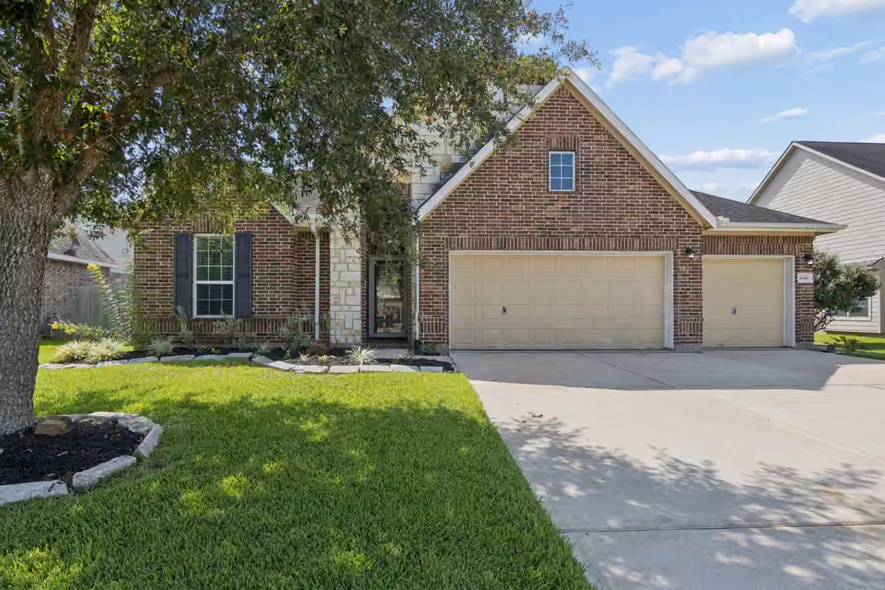 Photo of 2148 Colonial Street, Alvin, TX