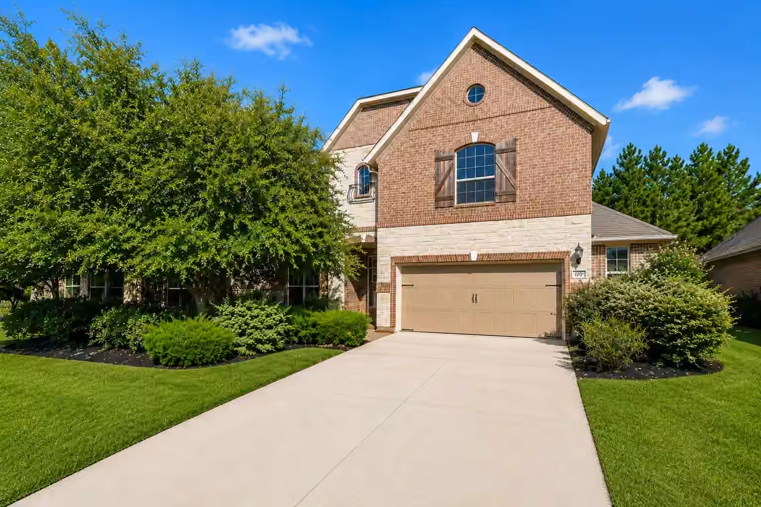 Photo of 170 Hearthshire Circle, The Woodlands, TX 77354