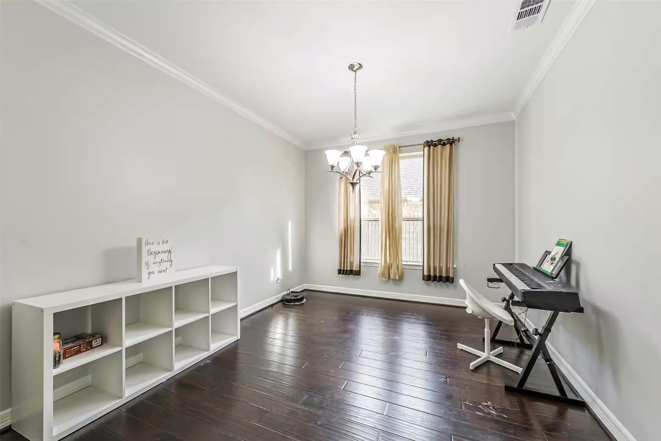 Photo 6 of 170 Hearthshire Circle, The Woodlands, TX