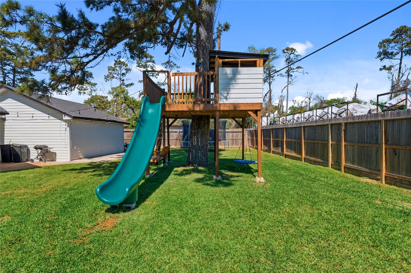 Photo 3 of 102 Enchanted Oaks Court, Spring, TX