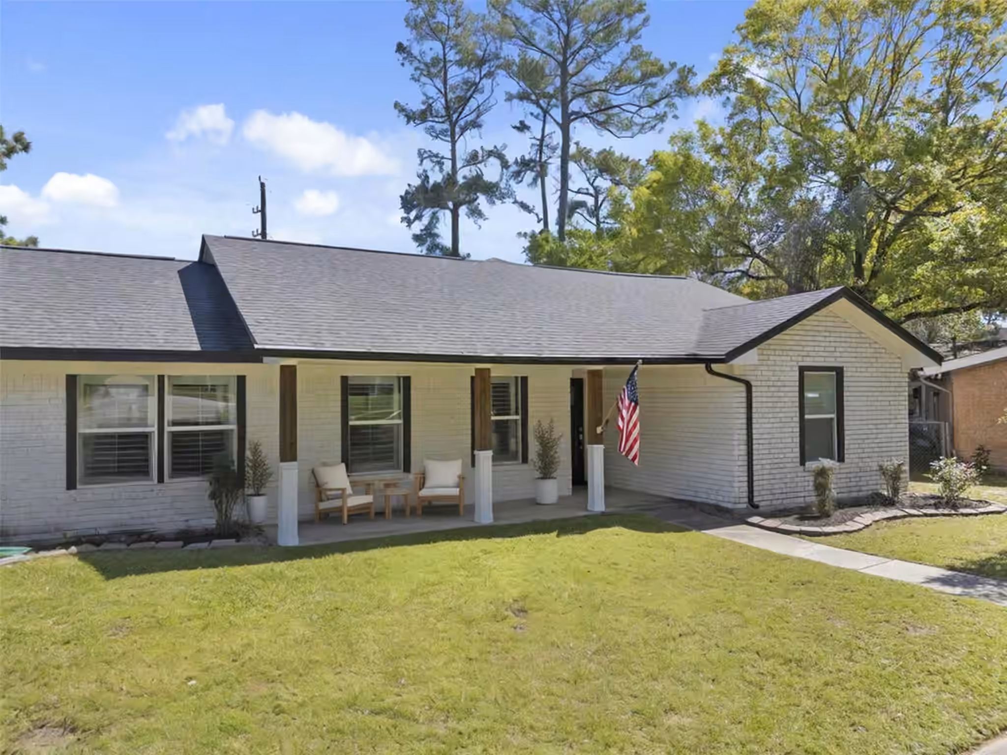 Photo 5 of 102 Enchanted Oaks Court, Spring, TX