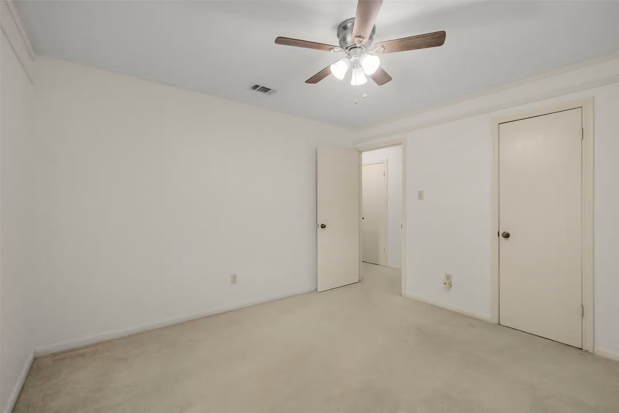 Photo 6 of 9727 Pine Pass drive Drive, Houston, TX
