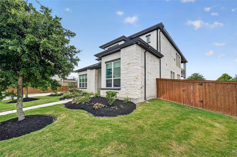 Photo 5 of 9827 Wright Drive, Manvel, TX