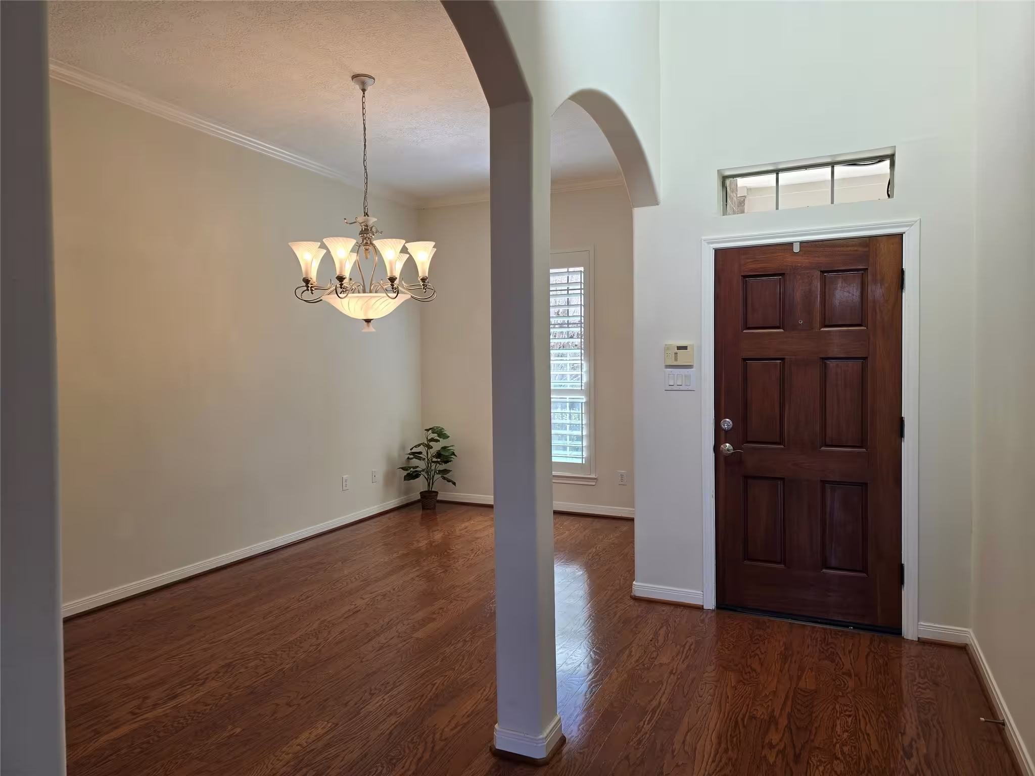 Photo 2 of 3716 N Becca Lane, Houston, TX