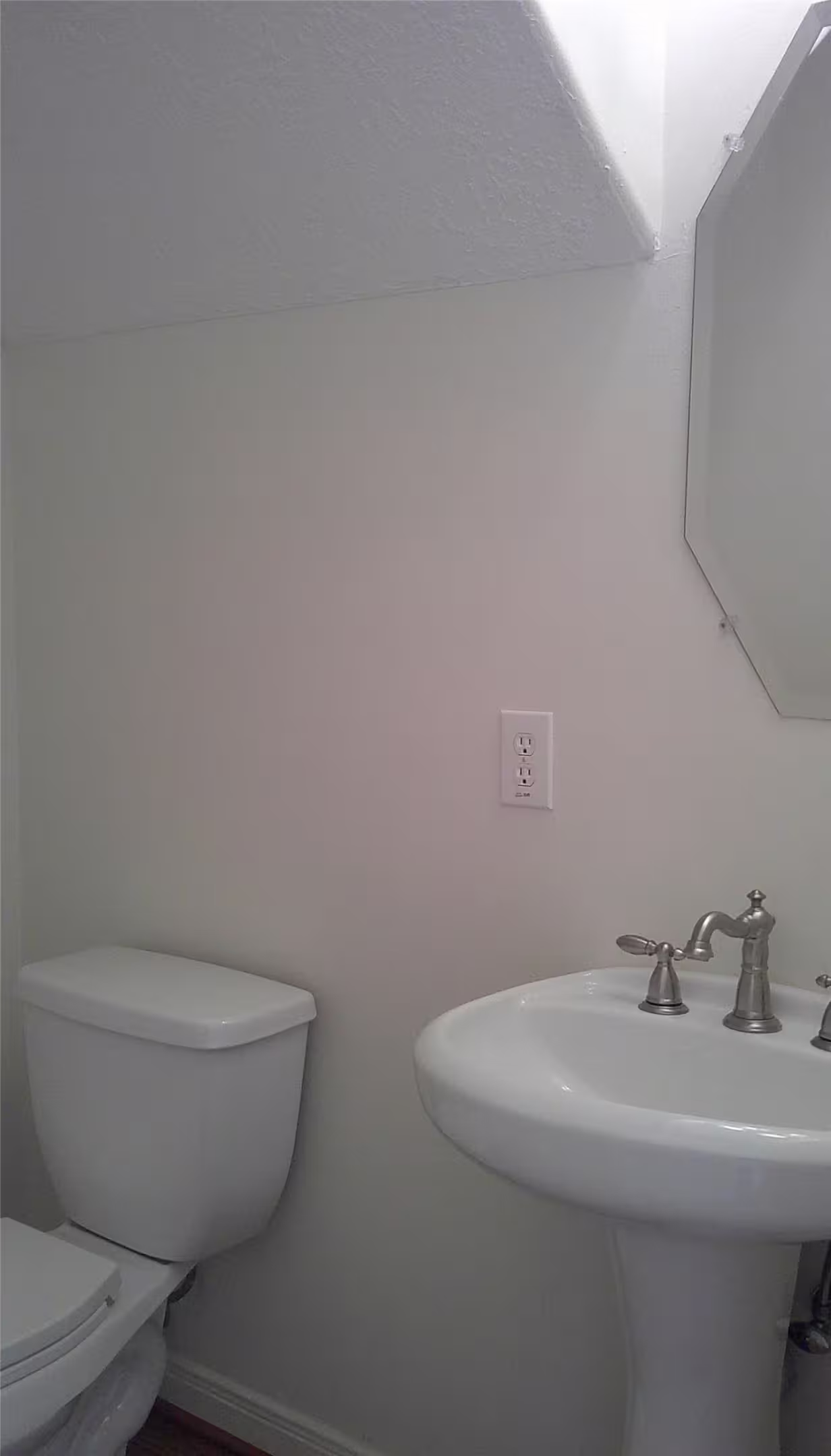 Photo 4 of 3716 N Becca Lane, Houston, TX