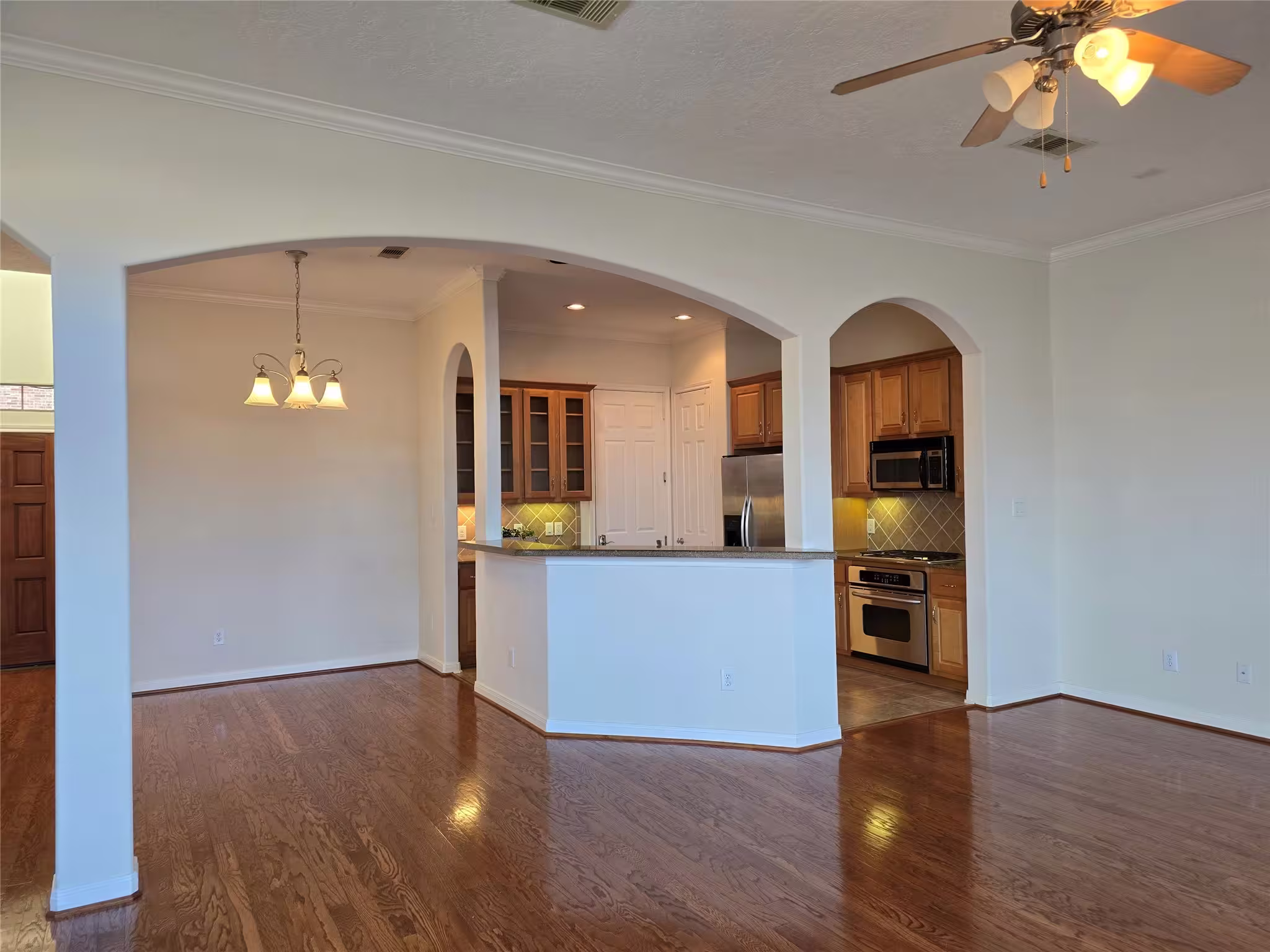 Photo 7 of 3716 N Becca Lane, Houston, TX