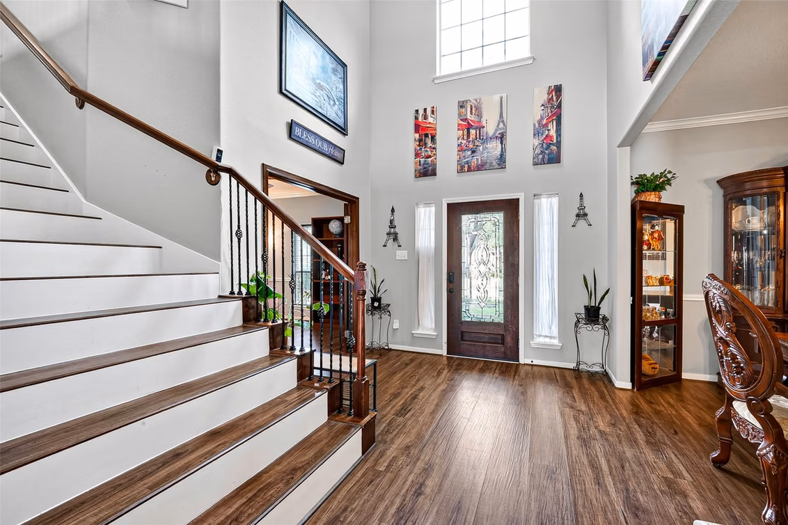 Photo 3 of 2221 Tracy Way, Deer Park, TX