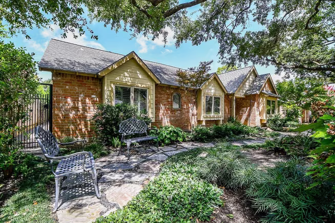 Photo 6 of 2911 Fontana Drive, Houston, TX