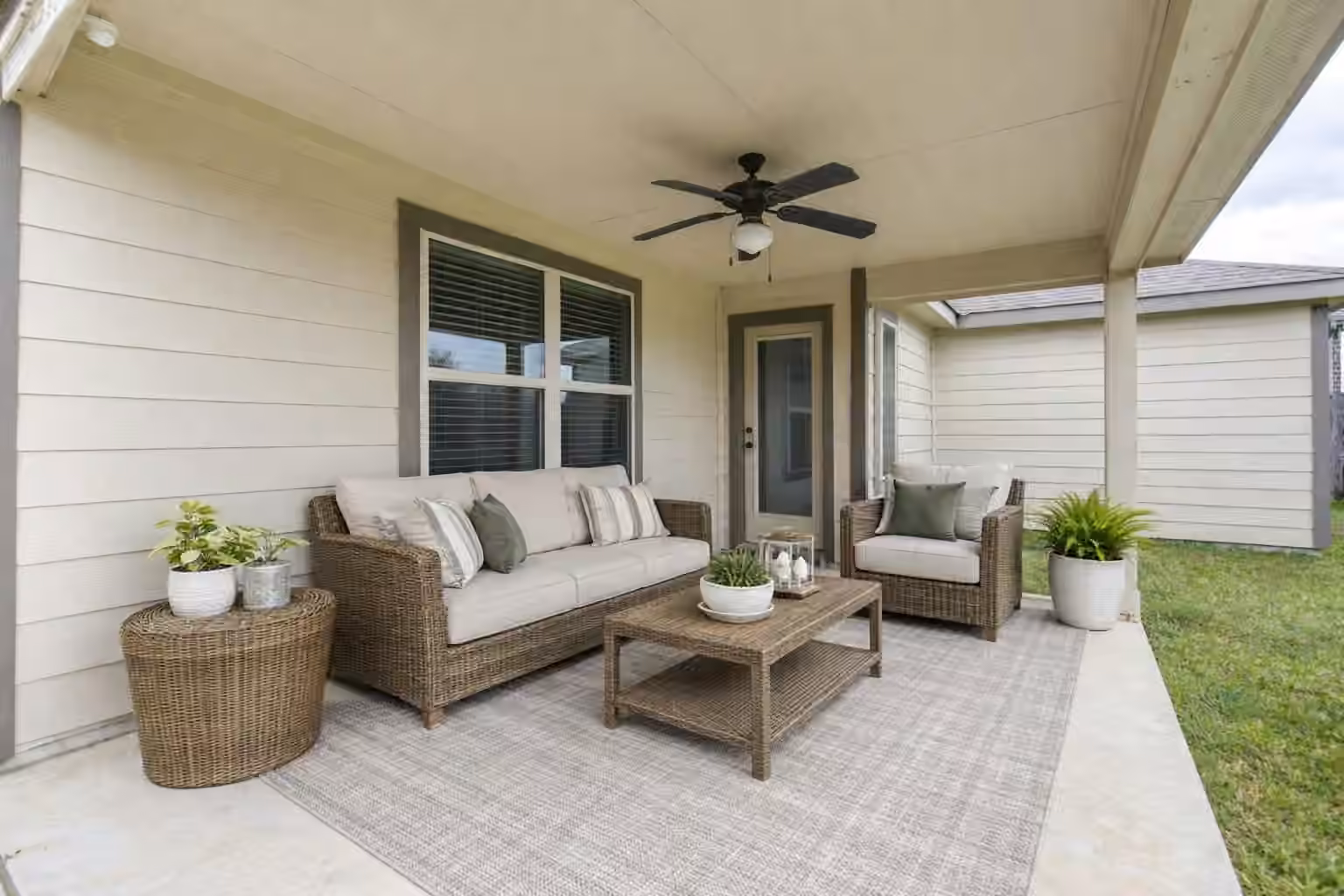 Photo 6 of 12326 Sabine Point Drive, Humble, TX