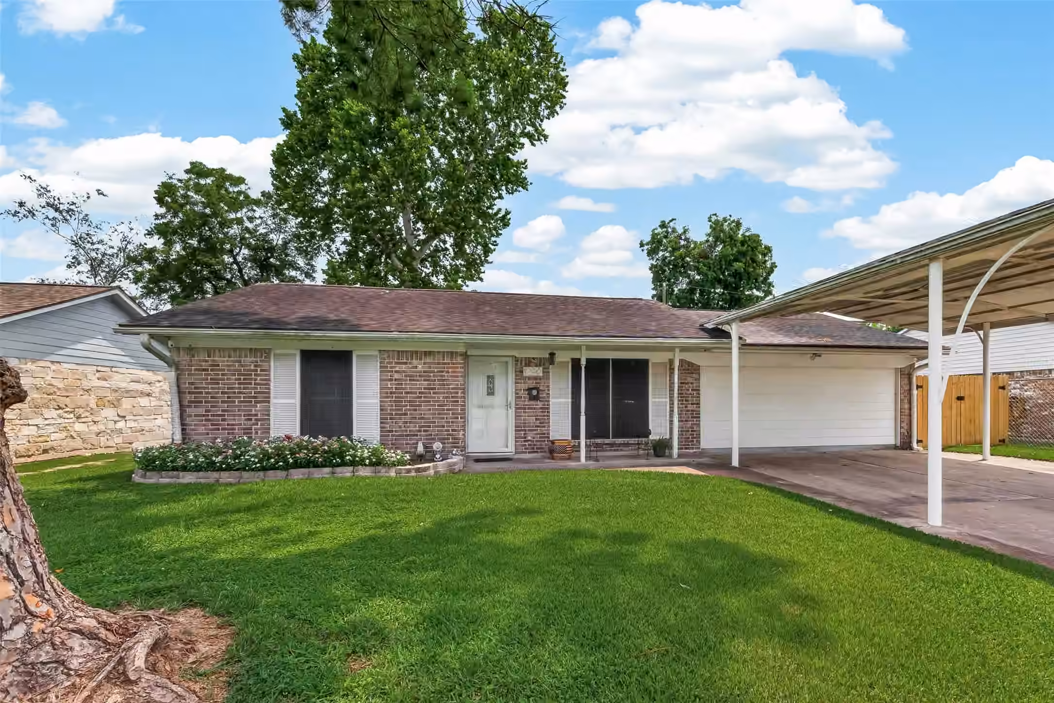 Photo 3 of 1242 Wardmont Street, Houston, TX