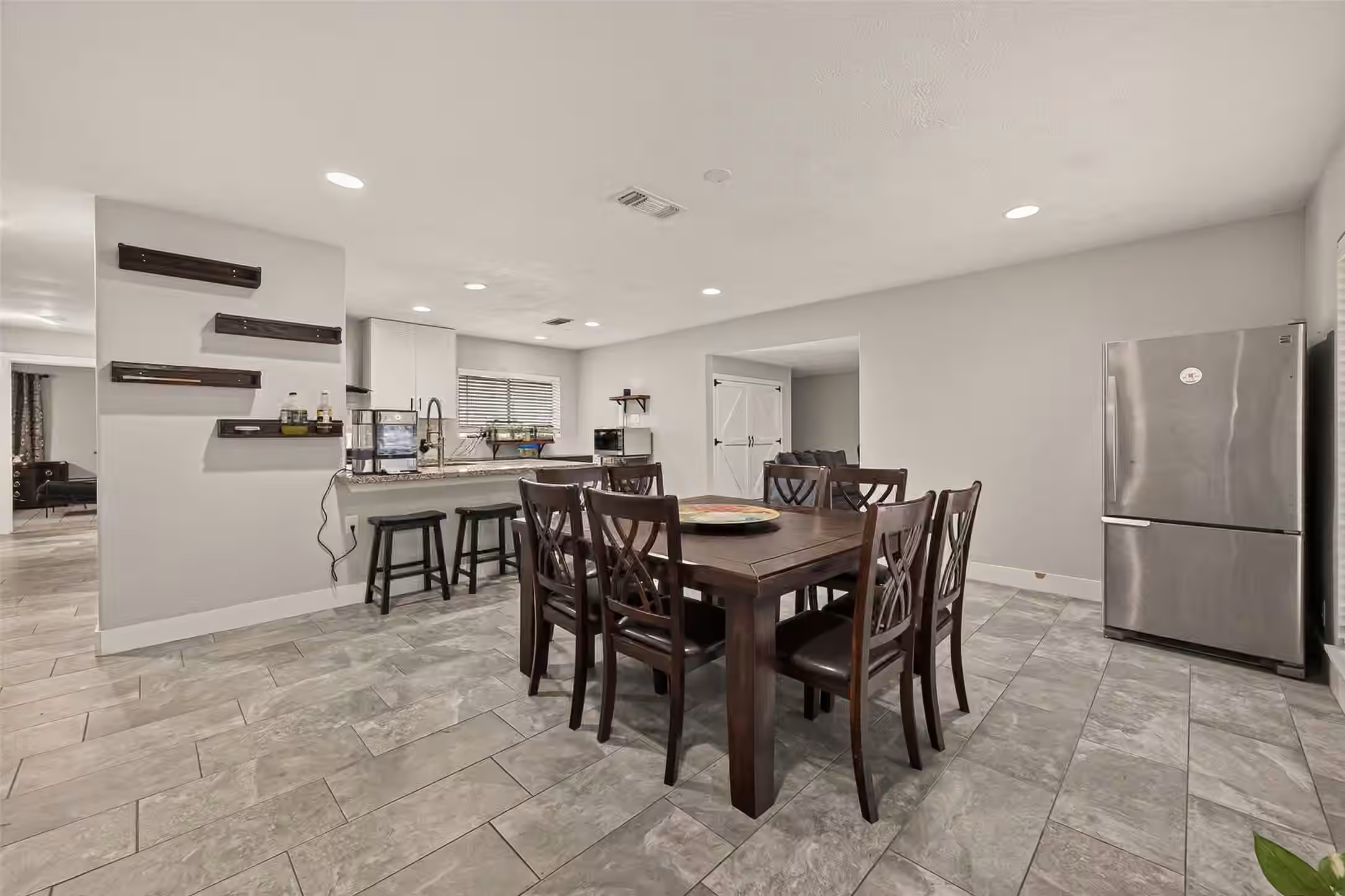 Photo 6 of 1242 Wardmont Street, Houston, TX