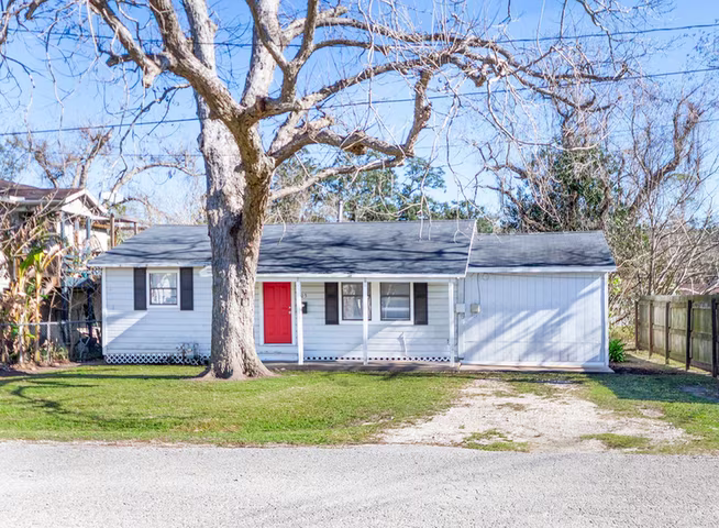 Photo of 203 S Fig Street, Sweeny, TX