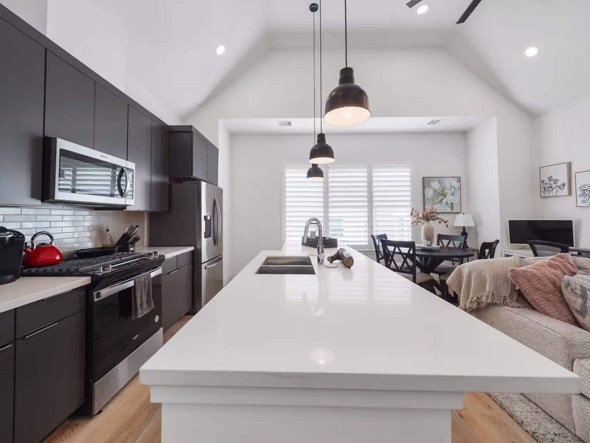 Photo 3 of 1218 W 24th Street D, Houston, TX