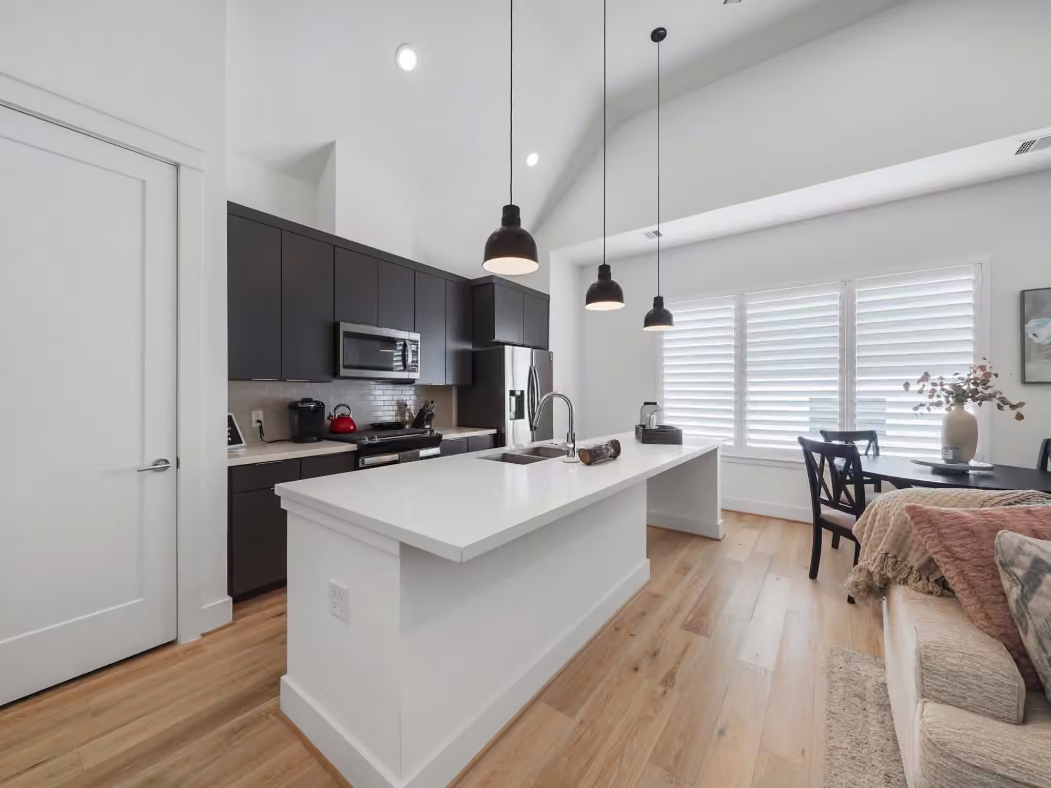 Photo 4 of 1218 W 24th Street D, Houston, TX
