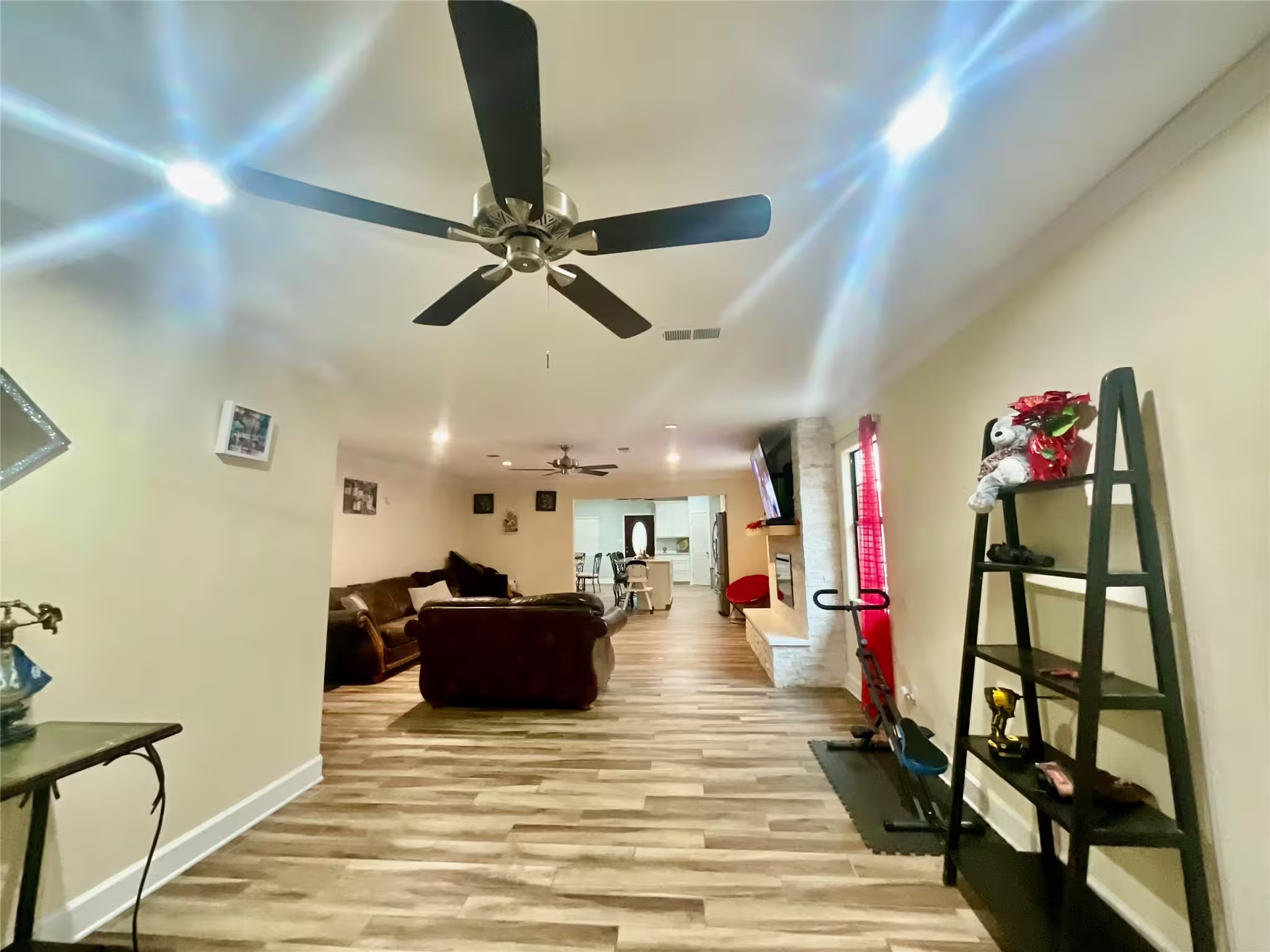 Photo 3 of 9213 Madera Road, Houston, TX